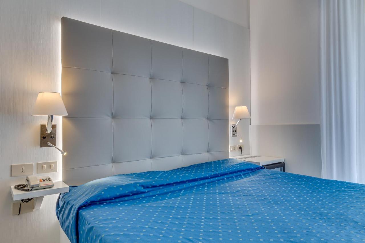 Hotel Garni' Serena Каорле Экстерьер фото