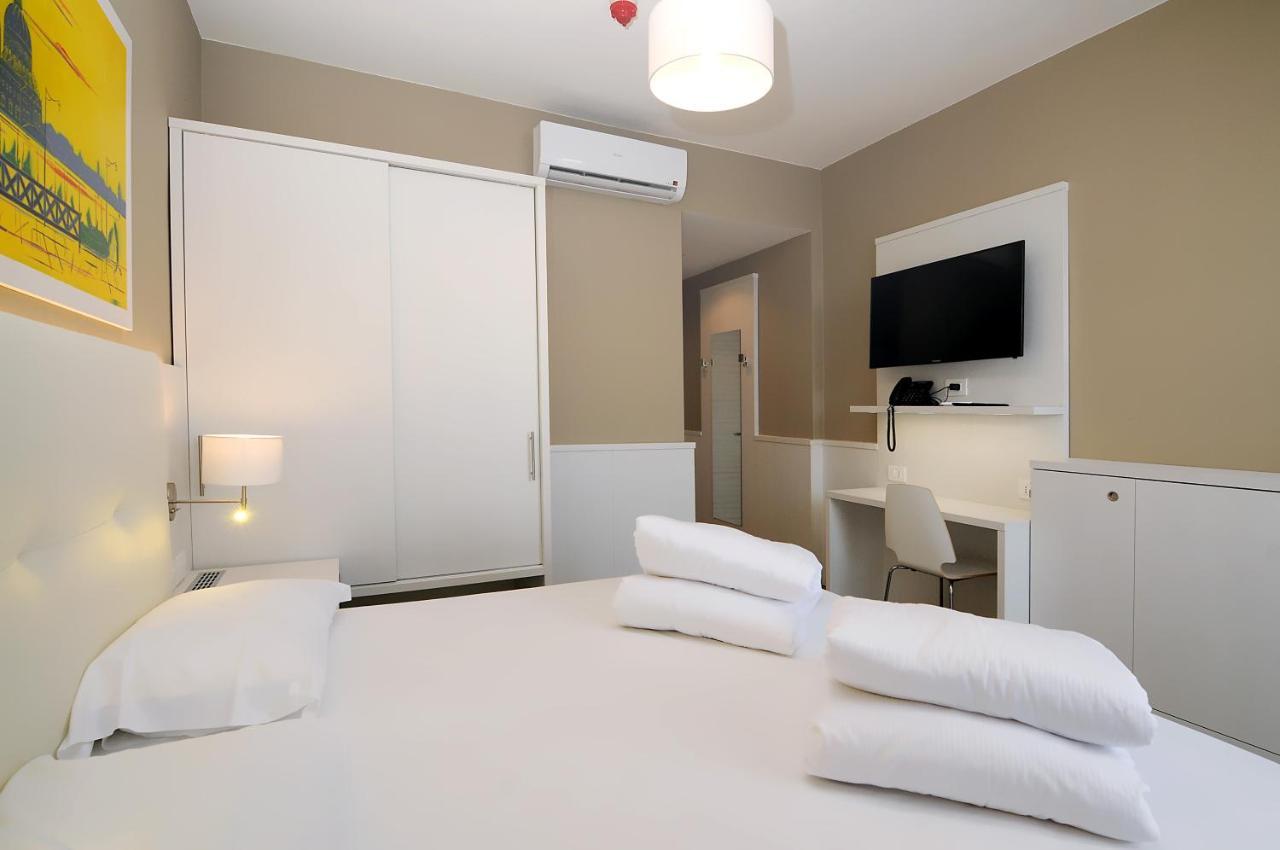 Hotel Garni' Serena Каорле Экстерьер фото