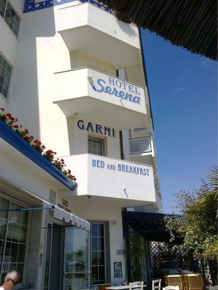 Hotel Garni' Serena Каорле Экстерьер фото